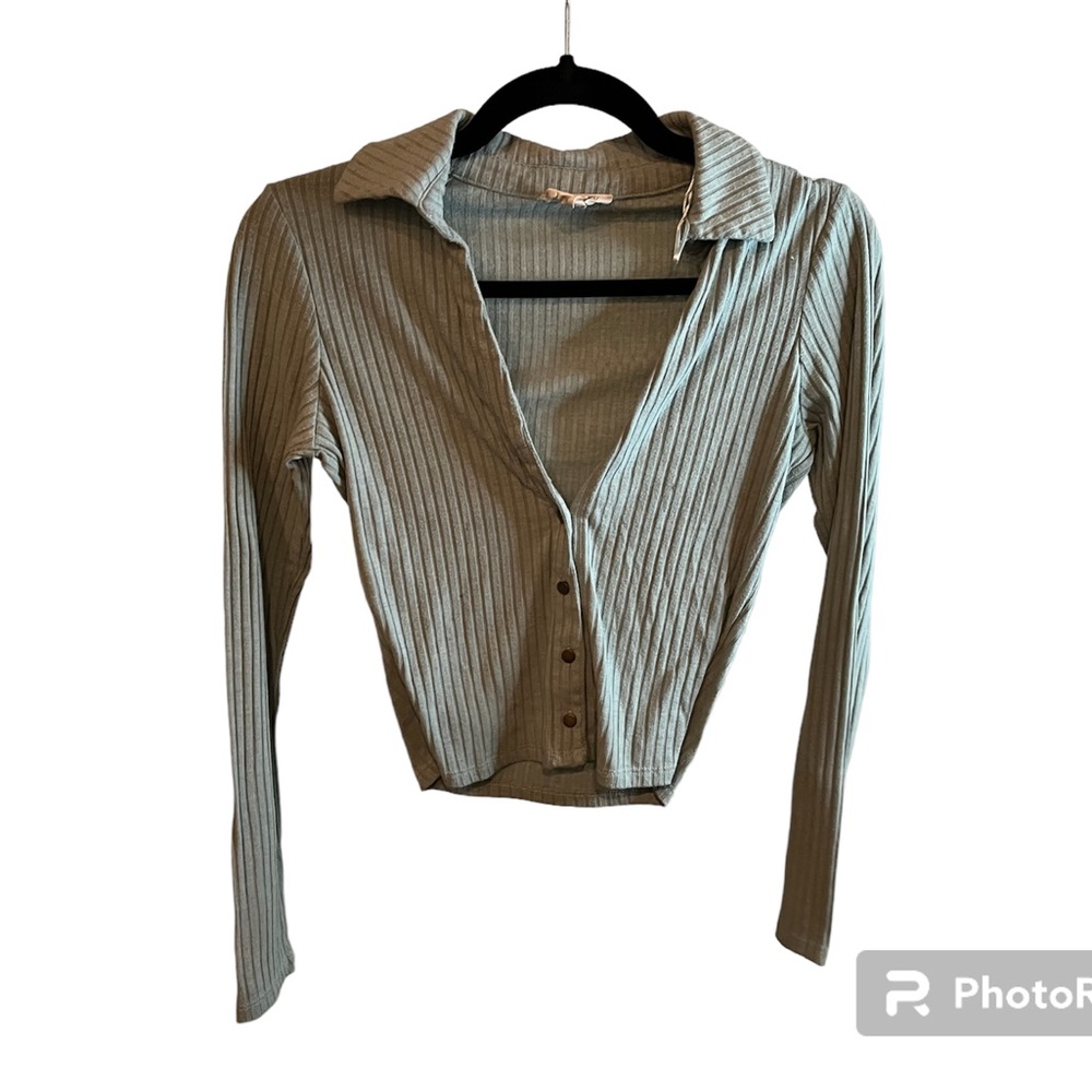 V neck fitted top
